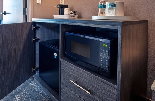 Elizabeth Hotel | Hampton Inn & Suites Newark Airport Elizabeth