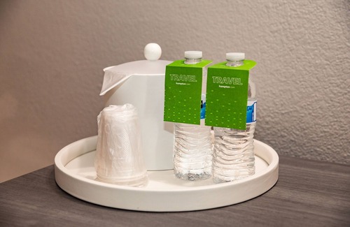 Elizabeth Hotel | Hampton Inn & Suites Newark Airport Elizabeth