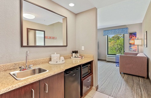 Apopka Hotel | Hampton Inn & Suites Orlando-Apopka