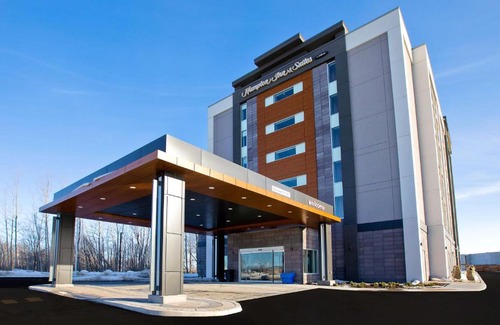 Ottawa Division Hotel | Hampton Inn & Suites Ottawa West, Ontario, Canada