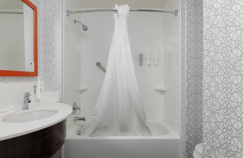 Palmdale Hotel | Hampton Inn & Suites Palmdale