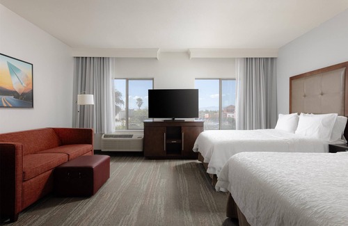 Palmdale Hotel | Hampton Inn & Suites Palmdale