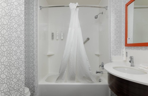 Palmdale Hotel | Hampton Inn & Suites Palmdale