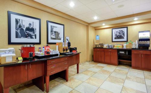 Bayonet Point Hotel | Hampton Inn & Suites Port Richey