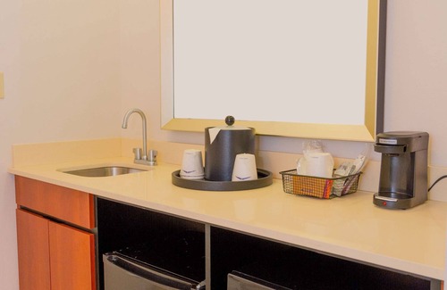 La Sierra Hotel | Hampton Inn & Suites Riverside/Corona East