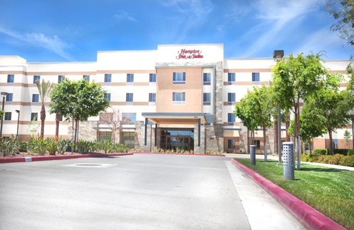 La Sierra Hotel | Hampton Inn & Suites Riverside/Corona East