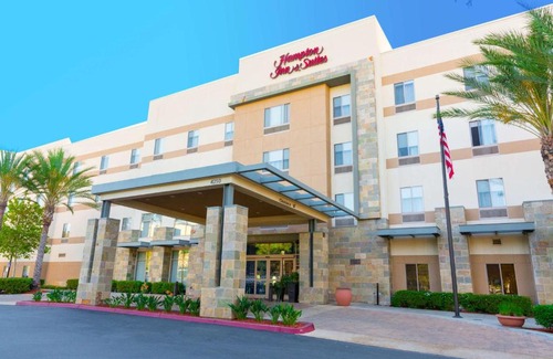 La Sierra Hotel | Hampton Inn & Suites Riverside/Corona East