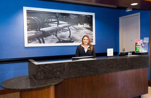 La Sierra Hotel | Hampton Inn & Suites Riverside/Corona East