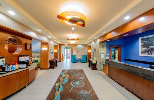 La Sierra Hotel | Hampton Inn & Suites Riverside/Corona East