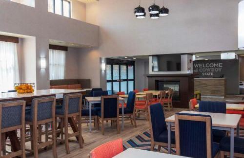 Riverton Hotel | Hampton Inn & Suites Riverton