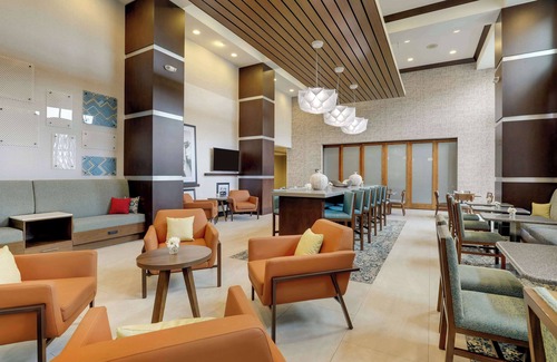 Rome Hotel | Hampton Inn & Suites Rome