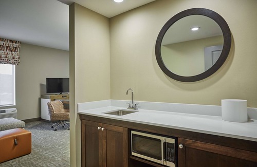 Roseburg Hotel | Hampton Inn & Suites Roseburg