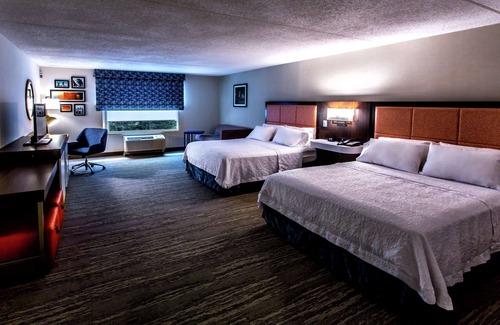 Bloomfield Hotel | Hampton Inn & Suites Staten Island