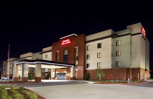 East Sacramento Hotel | Hampton Inn & Suites Sacramento at CSUS