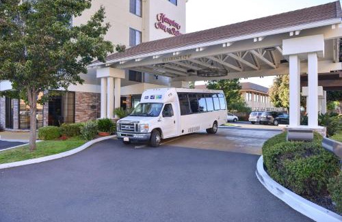 Burlingame Hotel | Hampton Inn & Suites San Francisco-Burlingame-Airport South