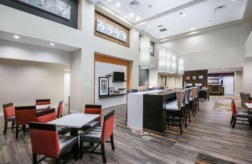 Brooks City Base Hotel | Hampton Inn & Suites San Antonio Brooks City Base, TX
