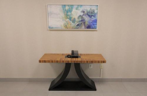 Seal Beach Hotel | Hampton Inn & Suites Seal Beach