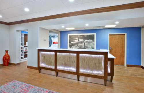 Springboro Hotel | Hampton Inn & Suites Springboro