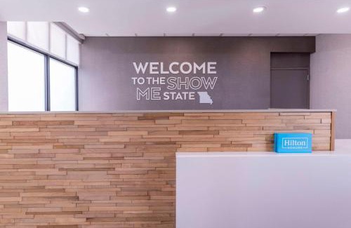 Chesterfield Hotel | Hampton Inn & Suites St. Louis-Chesterfield