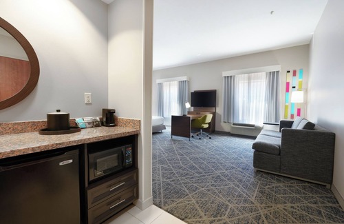 Tulsa Hotel | Hampton Inn & Suites Tulsa/Tulsa Hills