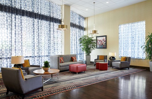 Mount Prospect Hotel | Hampton Inn & Suites Chicago/Mt. Prospect