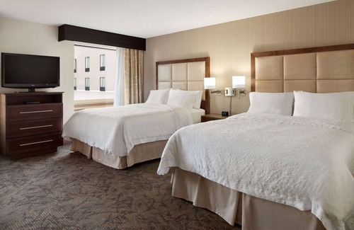 Sterling Heights Hotel | Hampton Inn & Suites Detroit/Sterling Heights