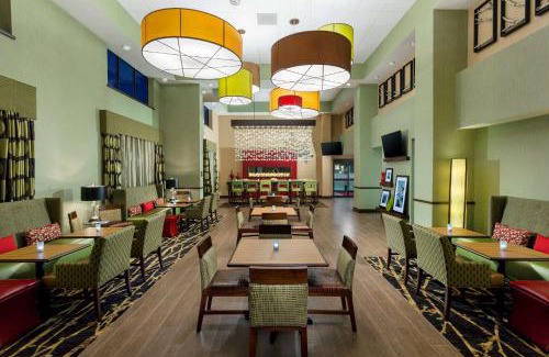 Williamsport Hotel | Hampton Inn & Suites Williamsport - Faxon Exit