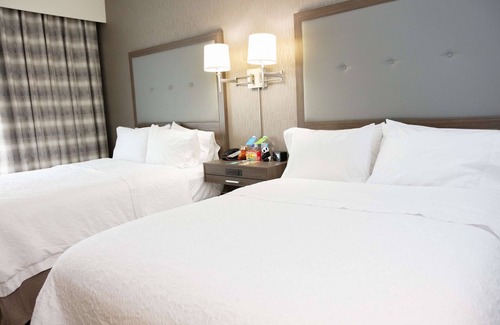 Toledo Hotel | Hampton Inn Toledo/Oregon