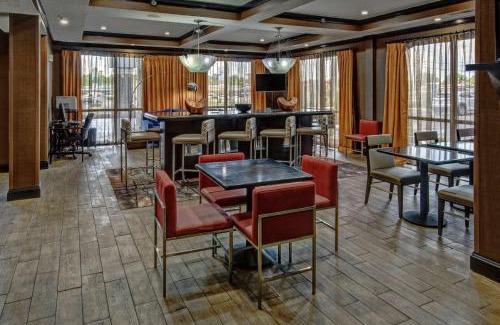 Tullahoma Hotel | Hampton Inn Tullahoma