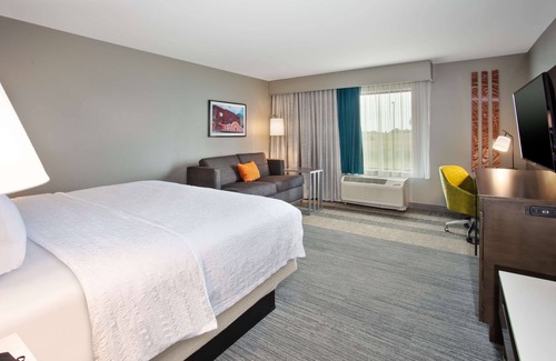 Union City Hotel | Hampton Inn Union City