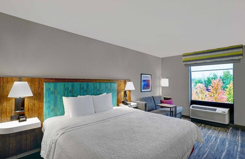 Utica Hotel | Hampton Inn Utica