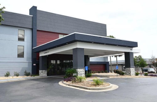Lake Park Hotel | Hampton Inn Valdosta/Lake Park Area