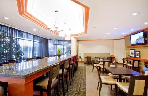 Richmond City Centre Hotel | Hampton Inn - Vancouver Airport/Richmond