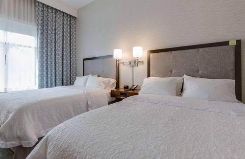 White House Hotel | Hampton Inn White House