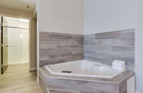 White House Hotel | Hampton Inn White House