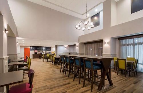 Wilson Hotel | Hampton Inn Wilson Downtown