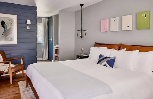 East Hampton North Hotel | Hampton King at Journey East Hampton!