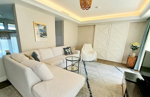 Northbridge House | Hampton style 3 bedrooms, study and wet bar 10min from all Sydney attractions