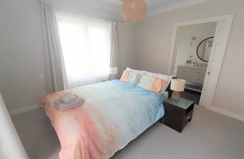 Northbridge House | Hampton style 3 bedrooms, study and wet bar 10min from all Sydney attractions