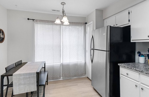 Hampton House | Hampton, VA | Townhouse w/Indoor Fireplace!
