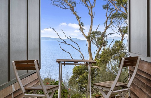 Rocky Hills Apartment | Hamptons on the Bay - 2 Bedroom Cabin