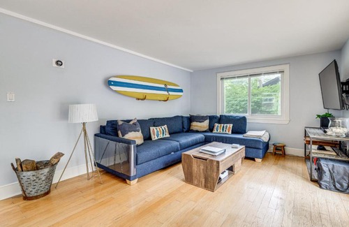 Hampton Bays House | Hamptons Vacation Rental with Seasonal Pool!