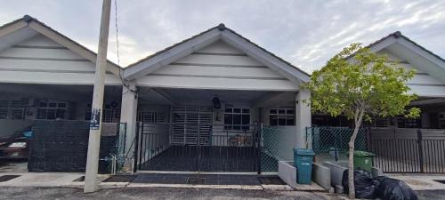 Pekan House | Hana Pekan Pahang Homestay 3room
