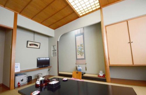 Wakura Onsen Hotel | Hanagoyomi