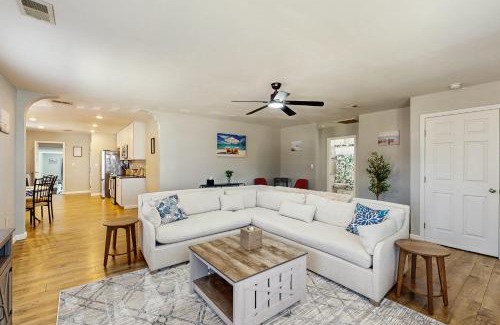 Hanahan House | Hanahan Hideaway