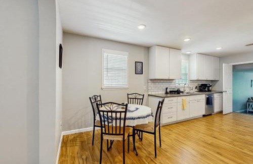 Hanahan House | Hanahan Hideaway