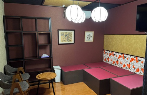 Kujo House | Hanamachi Guest House, 1-6-4 Kujo, Nishi-ku, Osaka-shi, Osaka 5 min. walk from the station