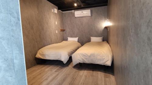 Aka Bed & Breakfast | Hanamuro Inn Aka Island