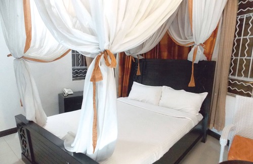Nairobi West House | Hanan Guest House
