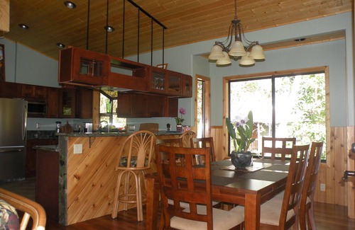 Volcano Cabin | Hand Crafted Luxury Home with Jacuzzi & Fireplace